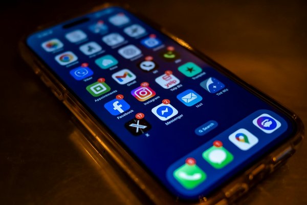 What benefits does machine learning bring to UK marketing analytics?